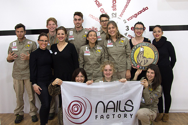 nails-factory-stop-bullying01